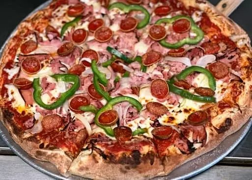 5% Cash Back at Vin Trofeo's Pizzeria Pub