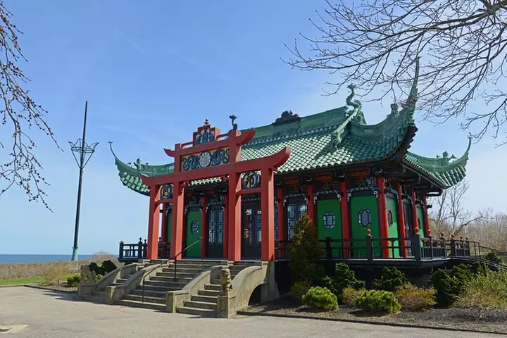 Newport Cliff Walk Self-Guided Walking Tour