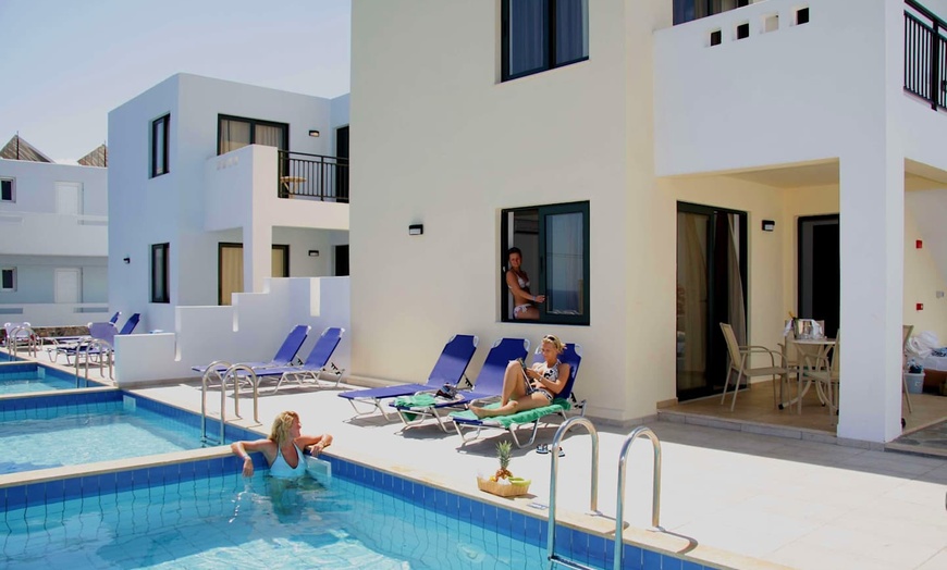 Image 99: ✈ CRETE | Hersonissos - Mediterraneo Hotel 4* - Outdoor swimming pool