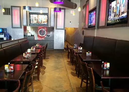 5% Cash Back at Bar 7 Grill
