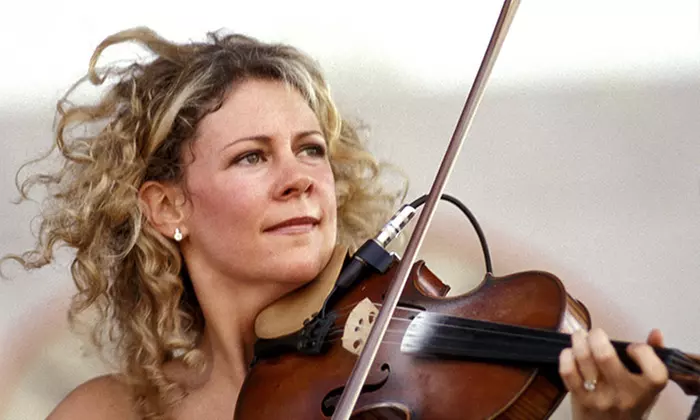 Natalie MacMaster - Dec 19, 2022, 7:30 PM - Primary Image