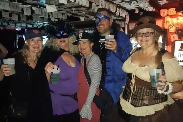Creepy Crawl Night-Time Haunted Pub Walking Tour of Savannah's Hist...
