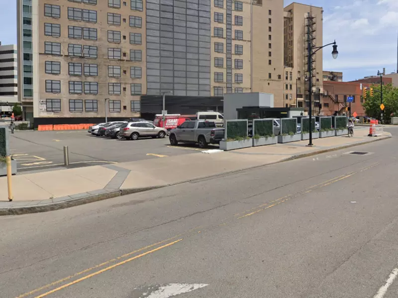 Parking at 290 E. Broad St. Lot