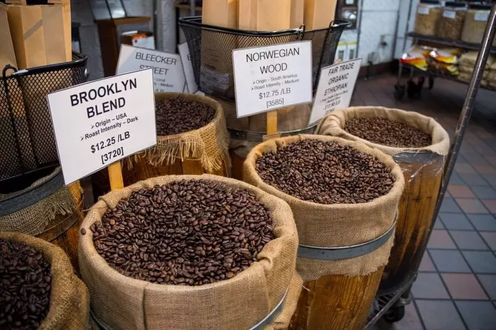 Brooklyn Food Tour: Family-Owned Brownstone Bites