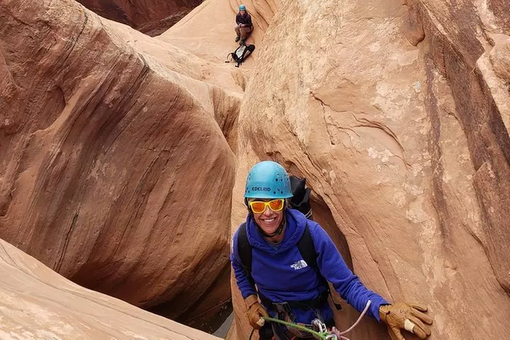 Private 3/4 Day Canyoneering Tour in Moab - Primary Image