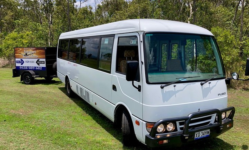 Image 2: Shuttle from Airlie beach to Proserpine airport