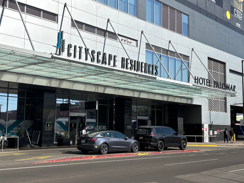 Parking at Kimpton Hotel Palomar Phoenix Garage - Valet