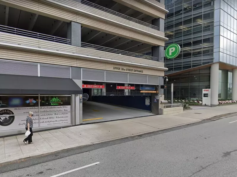 Parking at Cira Green Garage, Philadelphia - Second Medium