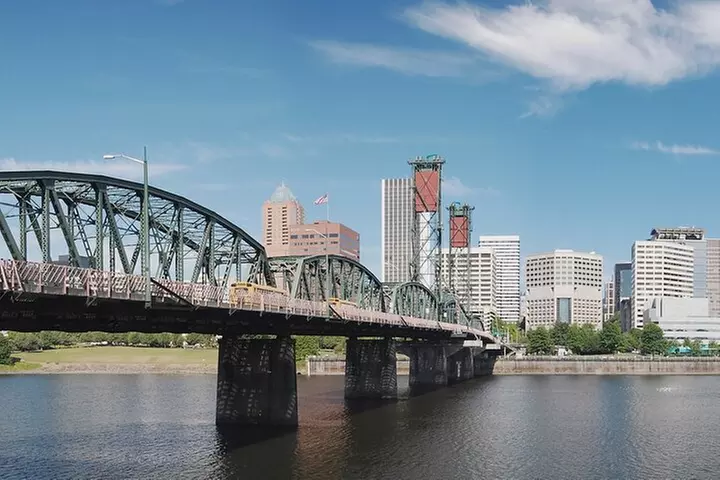 Portland City Tour: Views and News (Our Best Selling Tour!)