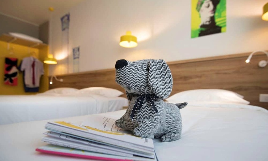 Image 42: ✈ ATHENS AND SURROUNDING AREA | Athens - Ibis Styles Athens Routes ...