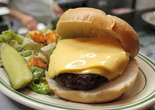 5% Cash Back at Court Jester Restaurant