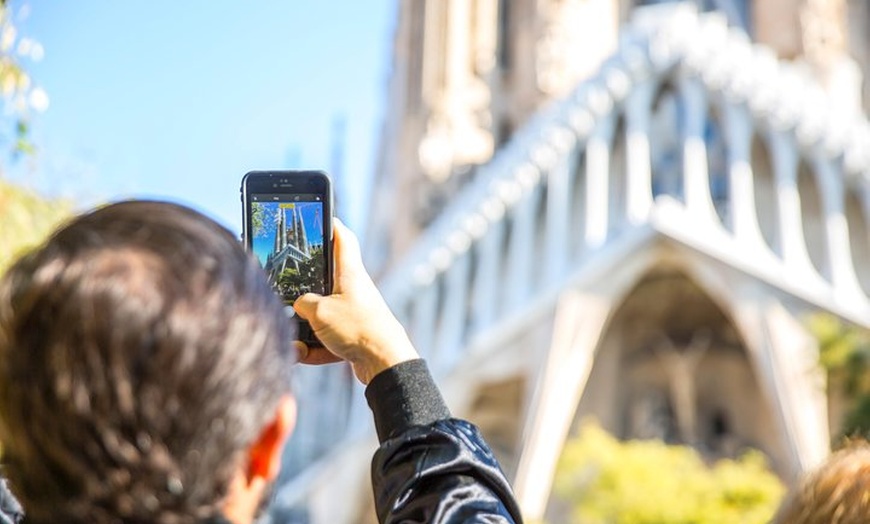 Image 2: Recorrido guiado rápido por la Sagrada Familia