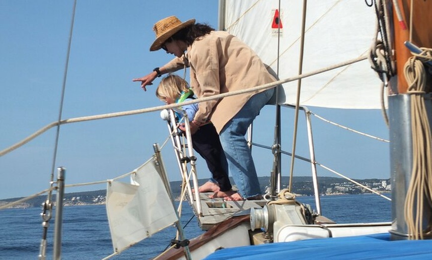 Image 13: Plan Familiar y un Día a Bordo con una Familia Navegante