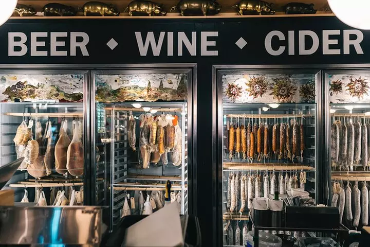 Foods of NY Tours Chelsea Market Food Tour & High Line Park