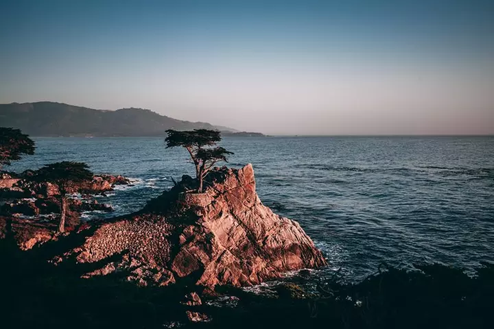 Electric Bike Rental for 17-mile Dr. Start on Cannery Row 4 hours