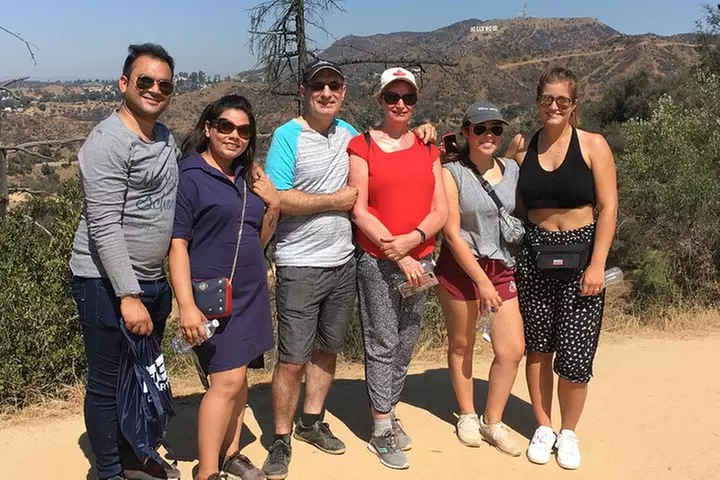 Hollywood Sign Hiking Tour to Griffith Observatory