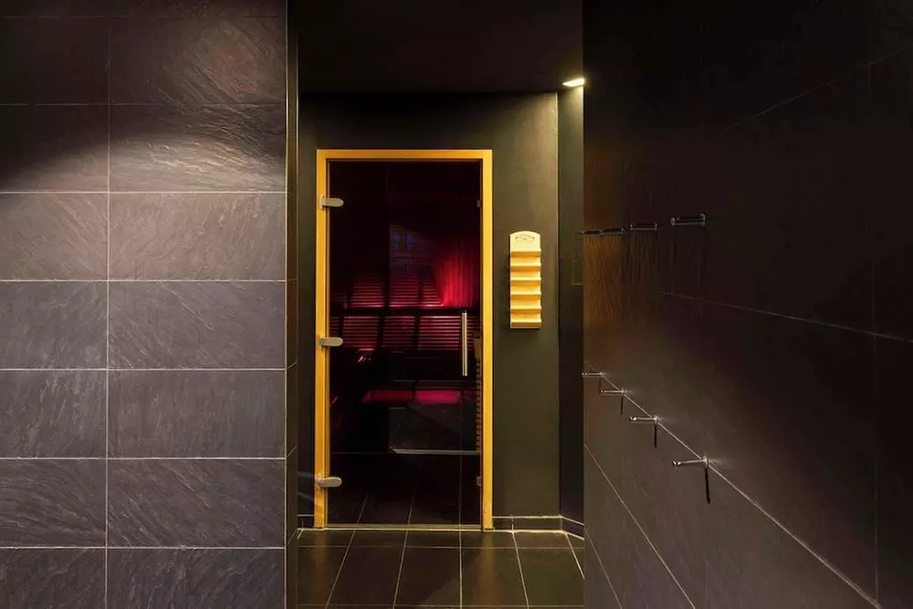 ✈ DEUTSCHLAND | Hamburg - Scandic Hamburg Emporio 4*, 2 Nächte