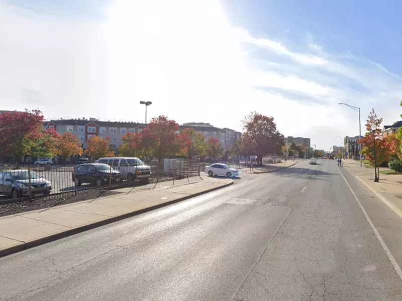Parking at Triangle Lot - Primary Image