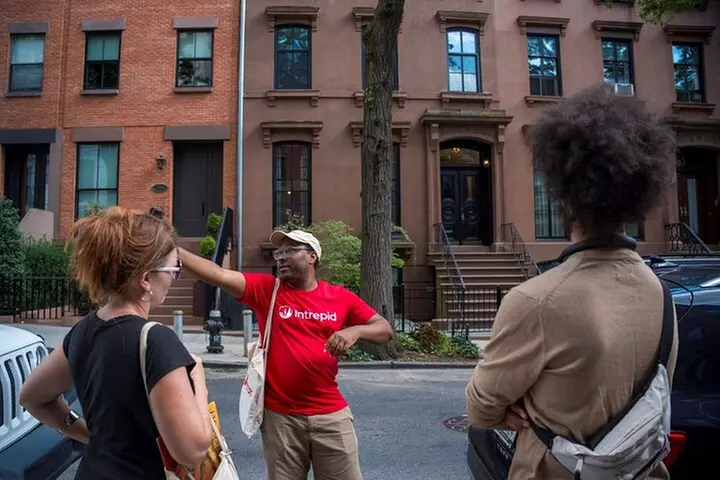 Brooklyn Food Tour: Family-Owned Brownstone Bites