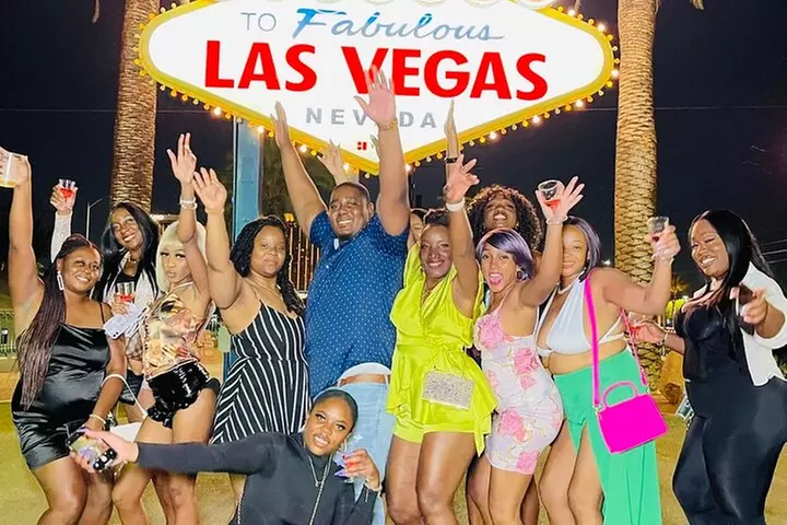 Las Vegas Nightclub VIP Entry with Party Bus