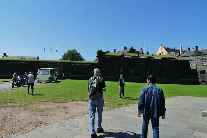 Stirling Old Town Daily Walking Tour (11am & 2pm)