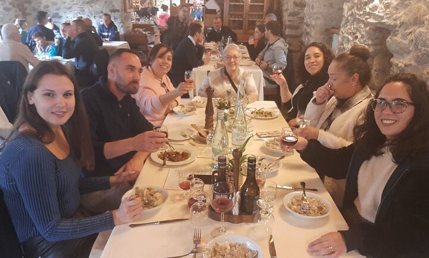 Image 19: Il Lago di Como e i vigneti con muretti a secco Patrimonio dell'Uma...