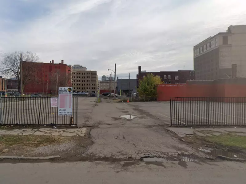 Parking at 2966 Cass Ave. Lot