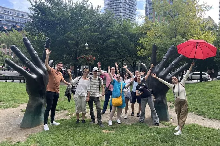 Gratuity-Based Toronto City Highlights 3 Hour Walking Tour - Primary Image