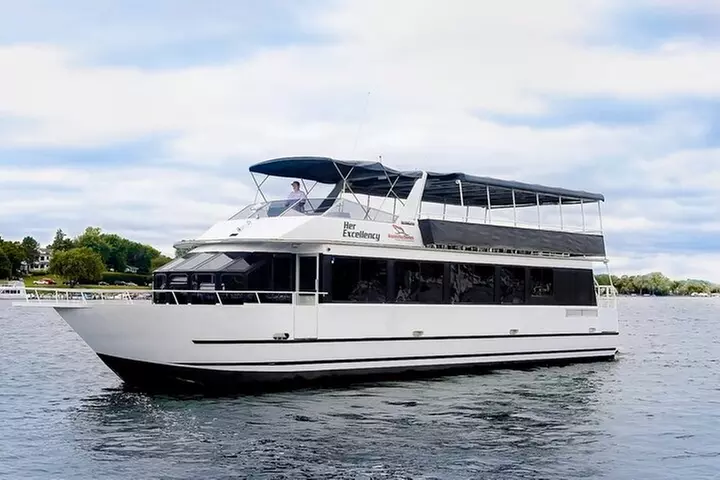 Public Fall Colors Cruise on Lake Minnetonka