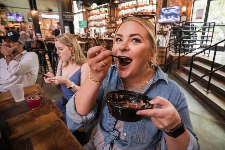 Distillery District Food & History Tour in Lexington