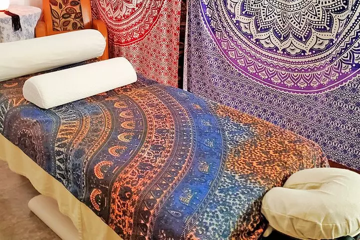 Sound Bath Meditation and Yoga Experience: Retail Therapy Gift for ...