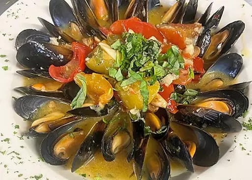 5% Cash Back at Rini's Restaurant & Wine Bar