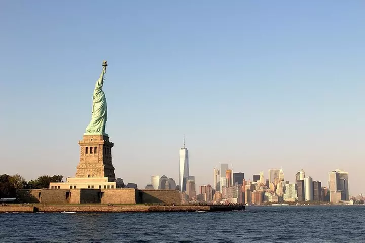 Landmark 60-minute NYC Cruise Near the Statue of Liberty