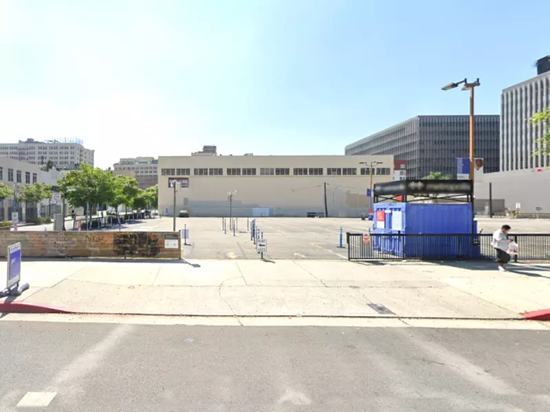 Parking at 1100 S. Olive St. Lot