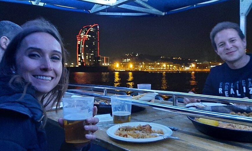 Image 3: Crucero nocturno por Valencia con cena y bebidas