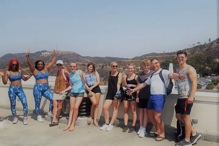 Hollywood Sign Hiking Tour to Griffith Observatory