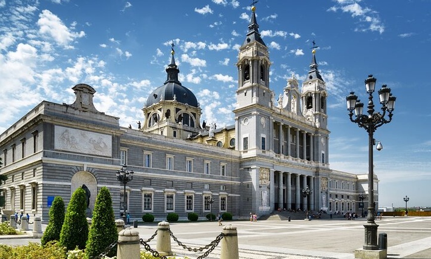 Image 5: Tour Privado de 4 horas en Madrid con conductor privado