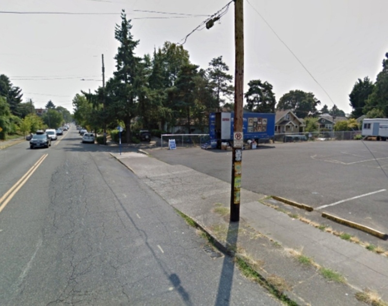 Parking at SE. Hawthorne Blvd. Lot