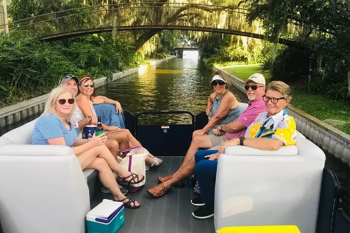 1 Hour Historical Wildlife Tour of The Famous Chain of Lakes