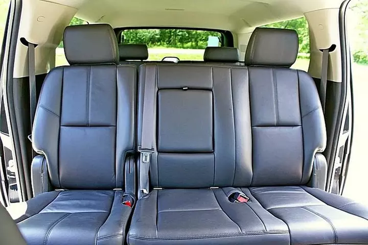 One-Way Private Transfer from Downtown Chicago to MDW by SUV