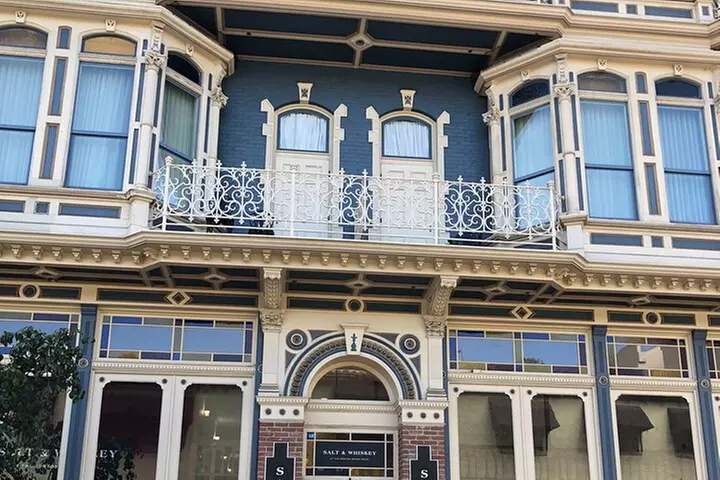 San Diego Gaslamp Food Tour with 6 Modern Californian Tastings