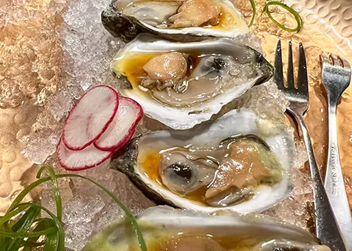 8% Cash Back at Hugo's Bar Grill - Primary Image