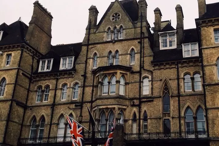 Cotswolds Villages and Oxford Full Day Tour from London