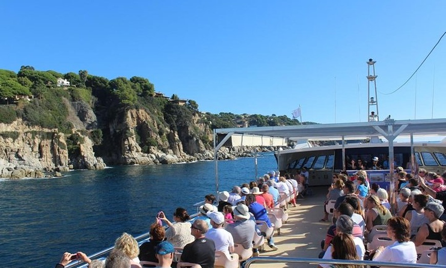 Image 7: Excursión de una día a la Costa Brava con paseo en barco