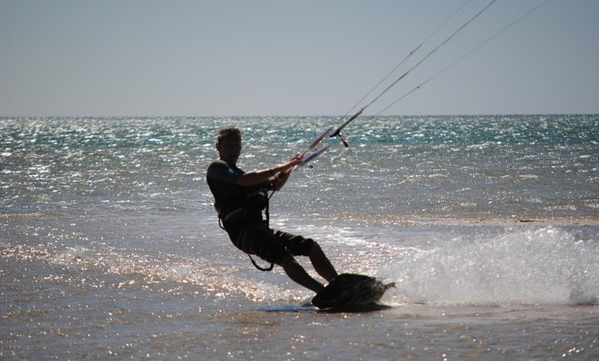 Image 5: Kitesurfing Lesson