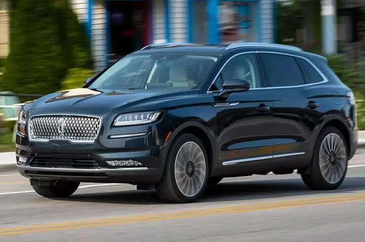 Luxury Sedan O'Hare/Midway Airport (Curbside) Chicago Ony Way - Primary Image