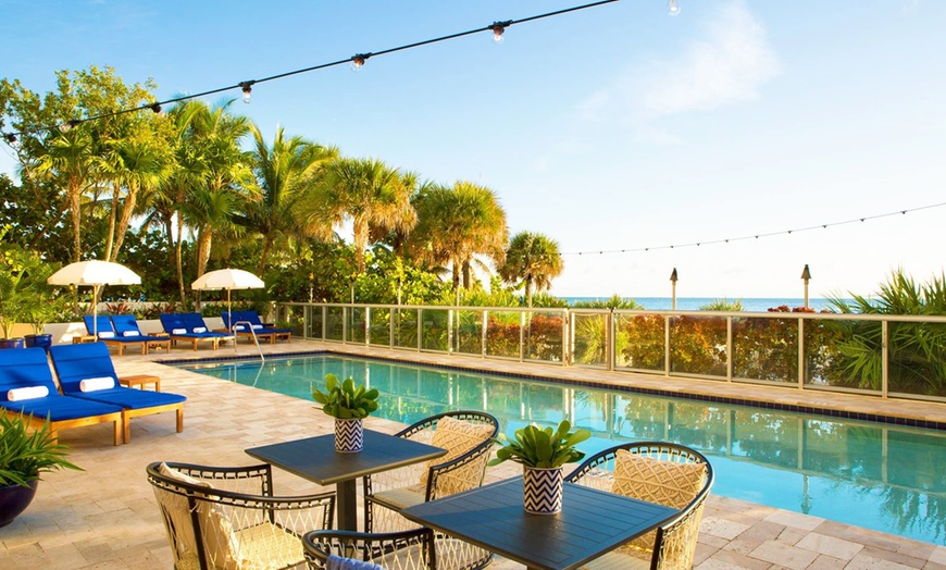 Image 2: ✈ UNITED STATES | Miami - Sole Miami, A Noble House Resort 4* - Out...