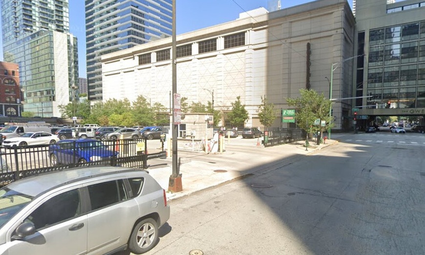 Image 3: Parking at 430 N. Rush St. Lot