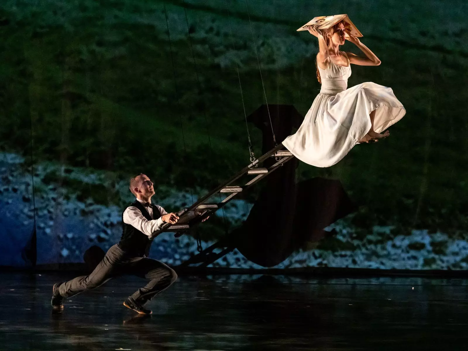 MOMIX: Alice - Wednesday, Feb 28, 2024 / 8:00pm - Primary Image