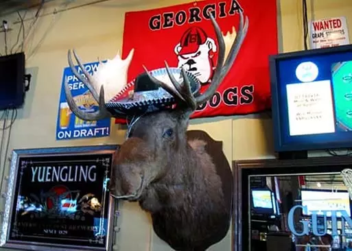 5% Cash Back at Locos Grill and Pub